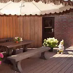 Διαμέρισμα Modern Eingerichtete Mit Terrasse By Interhome