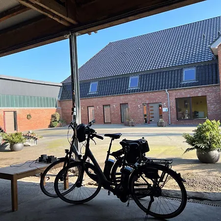 Modern Eingerichtete Mit Terrasse By Interhome Apartamento Elskop