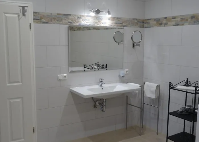 Modern Eingerichtete Mit Terrasse By Interhome Apartamento Elskop